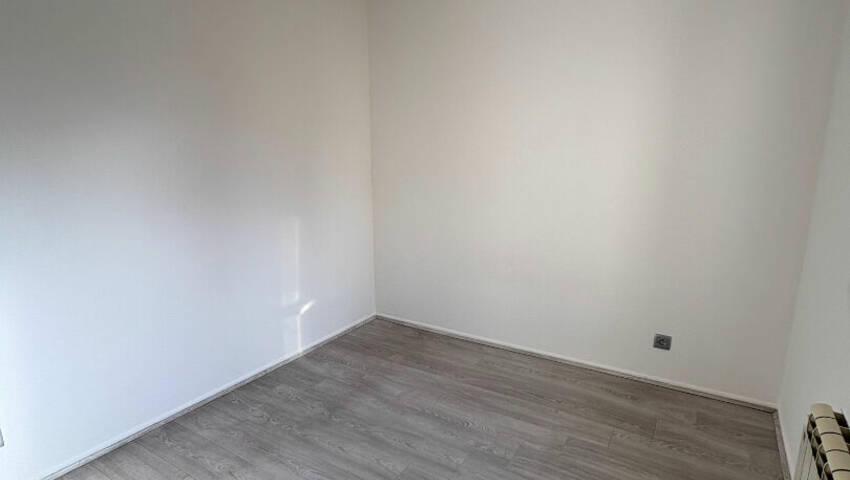 60372102d - Attribut alt par défaut.