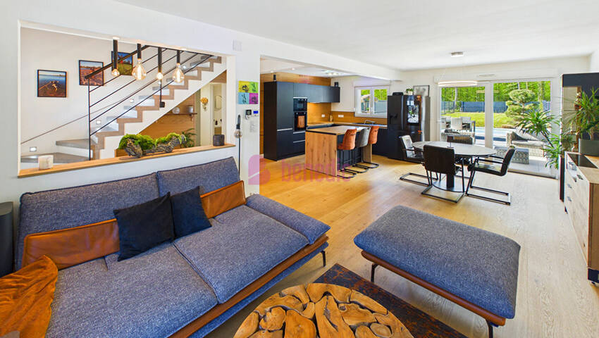 60294979l - Attribut alt par défaut.