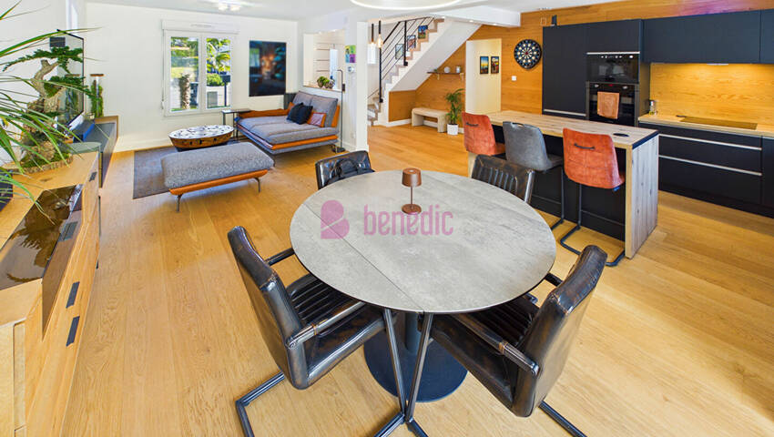 60294979m - Attribut alt par défaut.