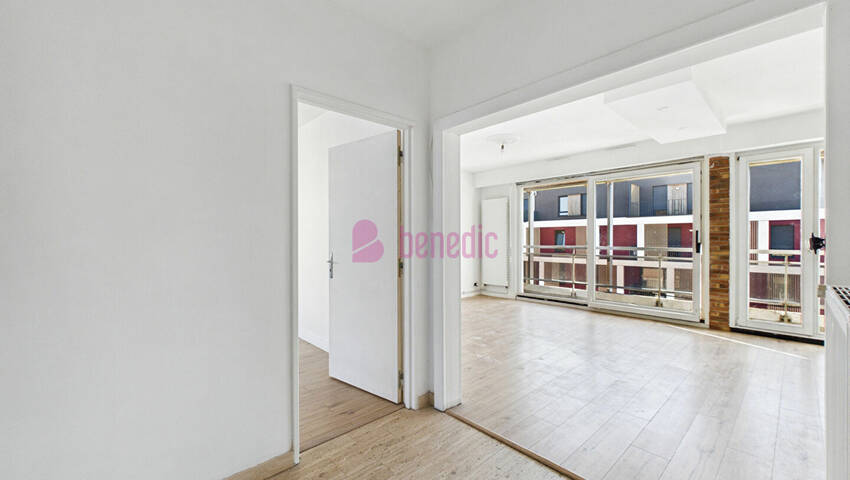 60318222m - Attribut alt par défaut.