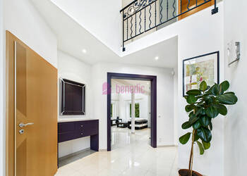 60421805c - Attribut alt par défaut.