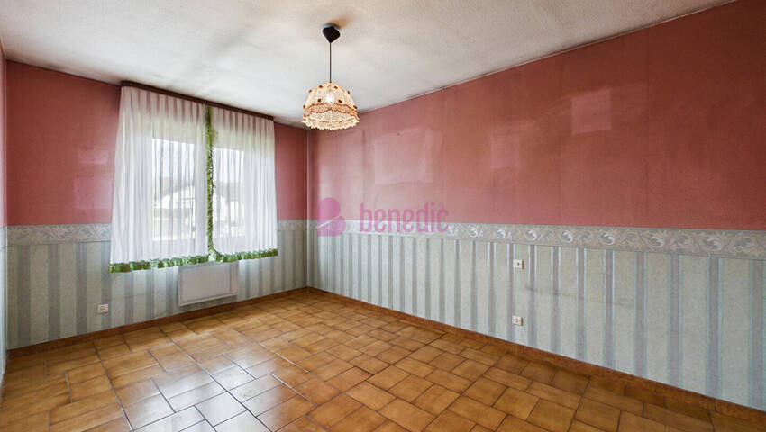 60175735f - Attribut alt par défaut.