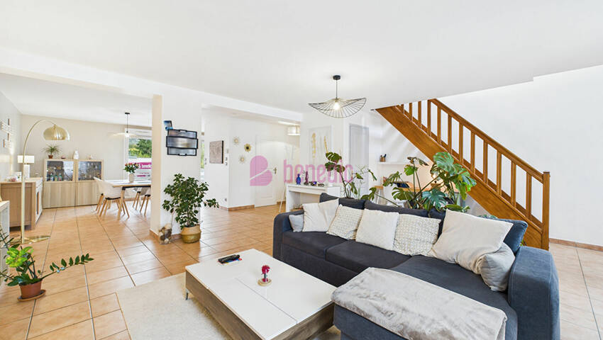 60426781a - Attribut alt par défaut.