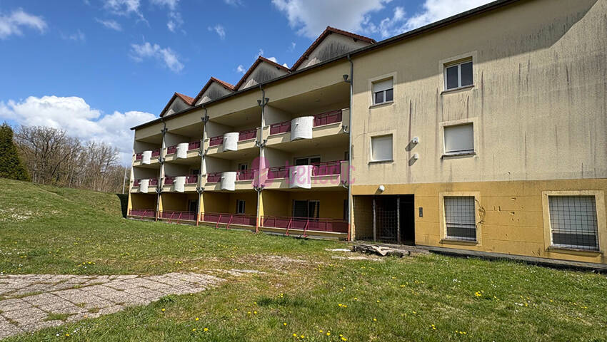 60426225a - Attribut alt par défaut.