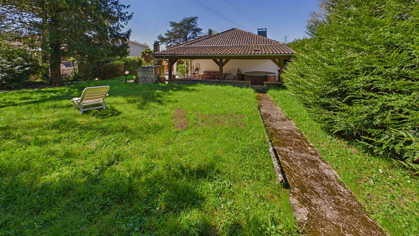 60225125c - Attribut alt par défaut.