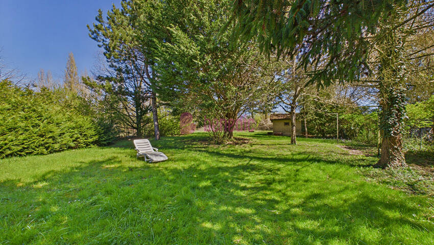 60225125d - Attribut alt par défaut.