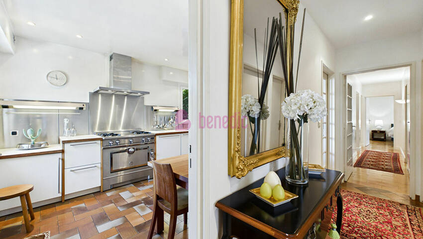 60225125j - Attribut alt par défaut.