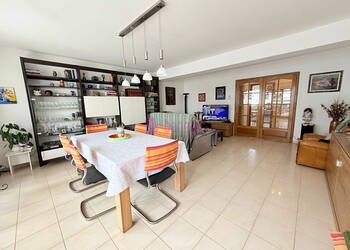 60409418b - Attribut alt par défaut.