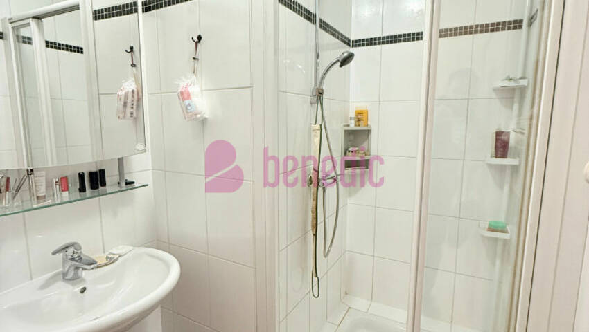 60409418k - Attribut alt par défaut.