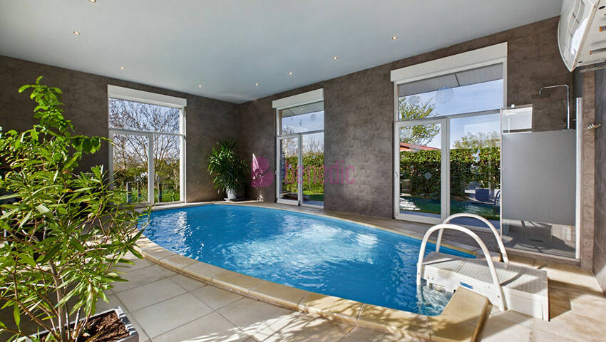 58136533e - Attribut alt par défaut.