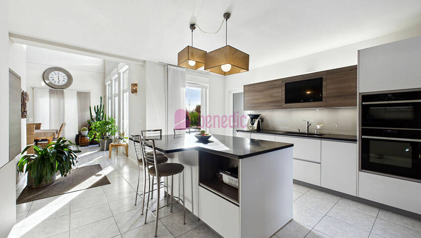 58136533f - Attribut alt par défaut.