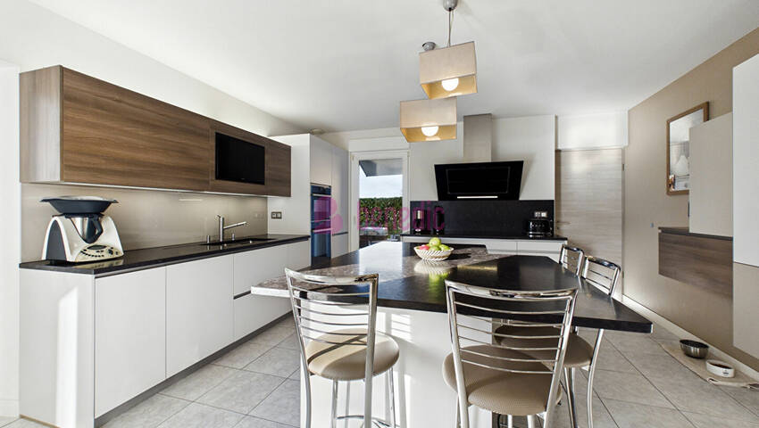 58136533g - Attribut alt par défaut.