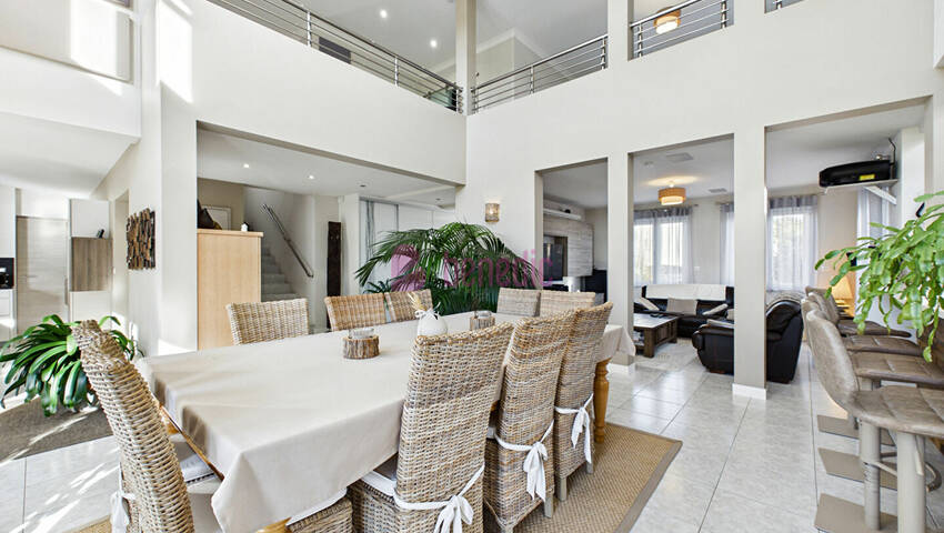 58136533h - Attribut alt par défaut.