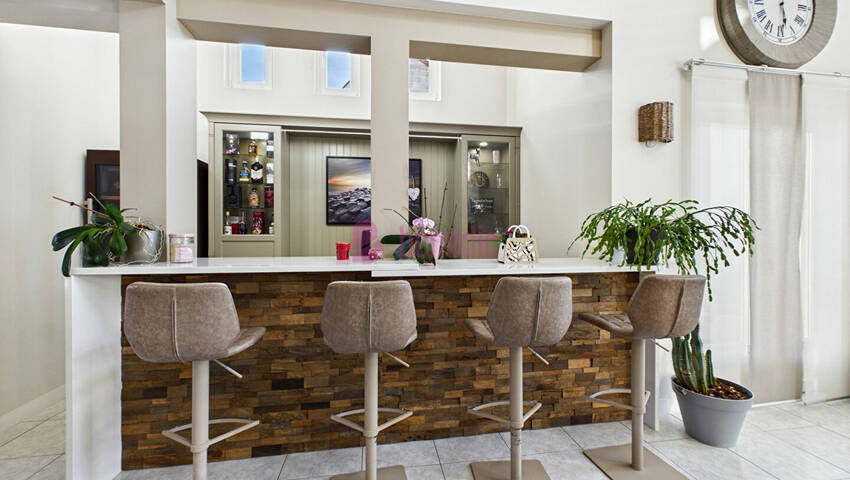 58136533l - Attribut alt par défaut.