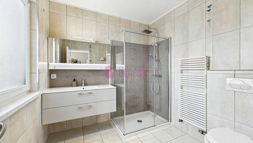 58136533p - Attribut alt par défaut.