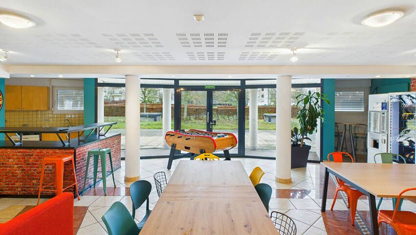 60196940b - Attribut alt par défaut.