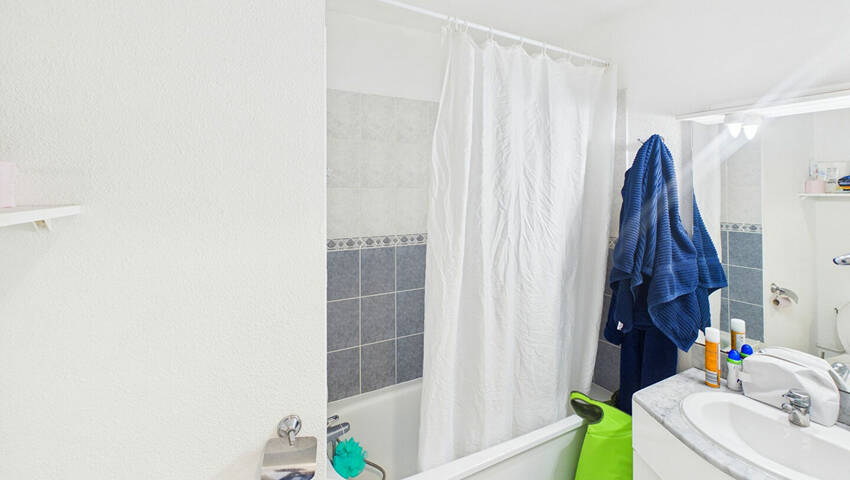 60196940d - Attribut alt par défaut.