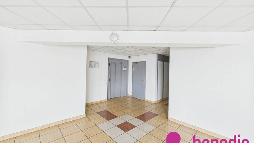 60196940n - Attribut alt par défaut.