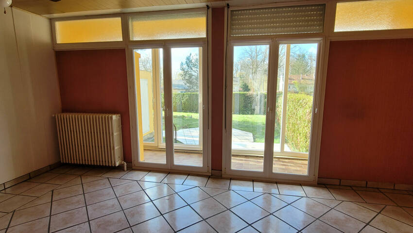 60428655d - Attribut alt par défaut.