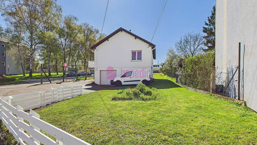 60203951a - Attribut alt par défaut.