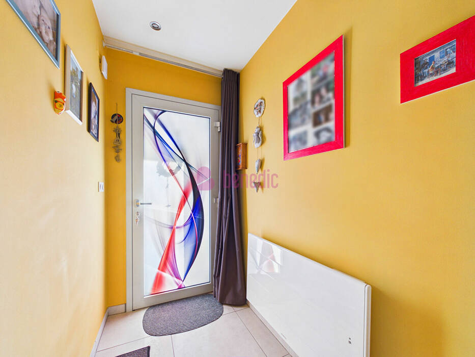 60203951b - Attribut alt par défaut.