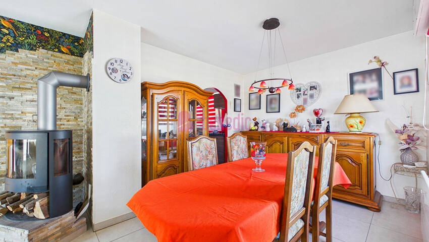 60203951g - Attribut alt par défaut.