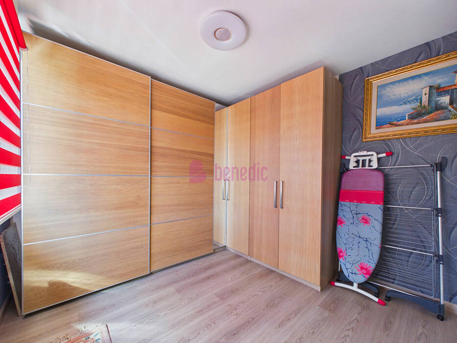 60203951l - Attribut alt par défaut.