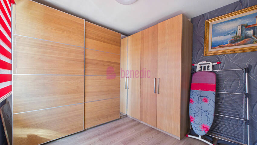 60203951l - Attribut alt par défaut.