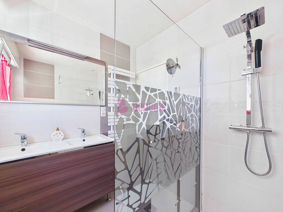 60203951n - Attribut alt par défaut.