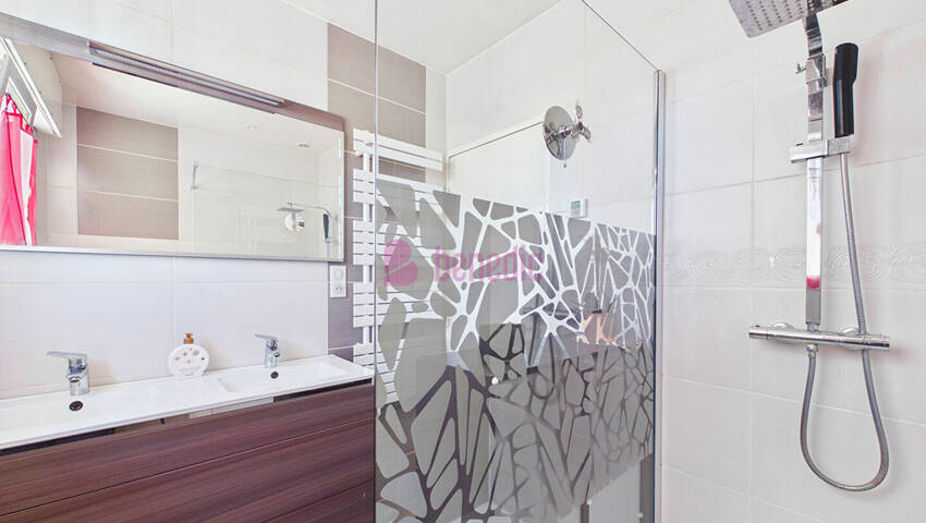 60203951n - Attribut alt par défaut.